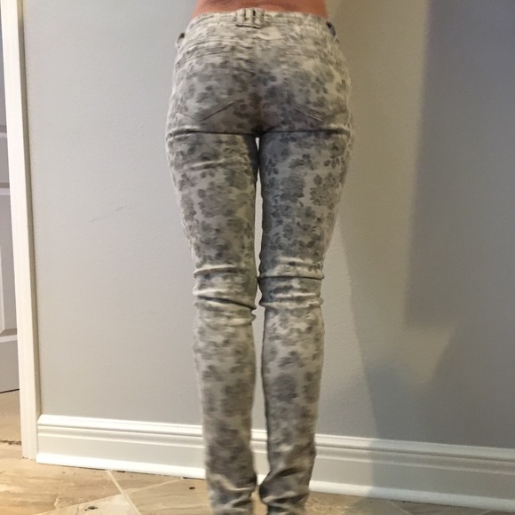Denim - Picture 3 of 3